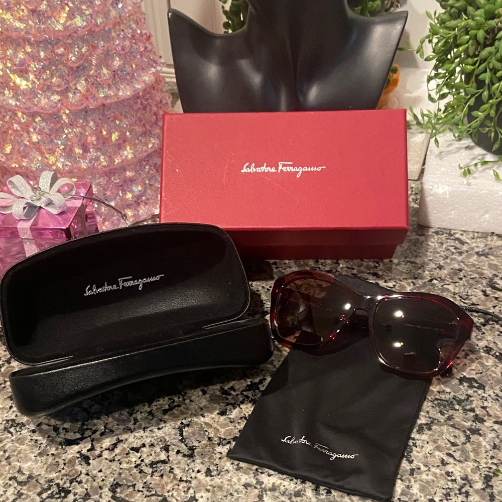 Salvatore Ferragamo *Please read* EUC Sunglasses Full Inclusion